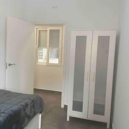 Apartment Spacious With Terrace In 120m² Air Conditioned *